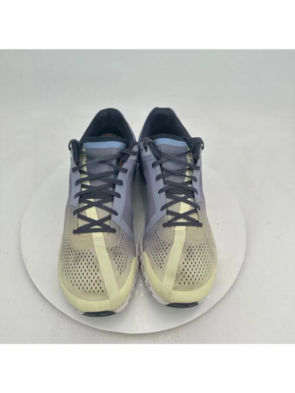 On Cloudflow Swiss Engineering Women Sz 11 35.98207 Nimbus Seedling Running Shoe